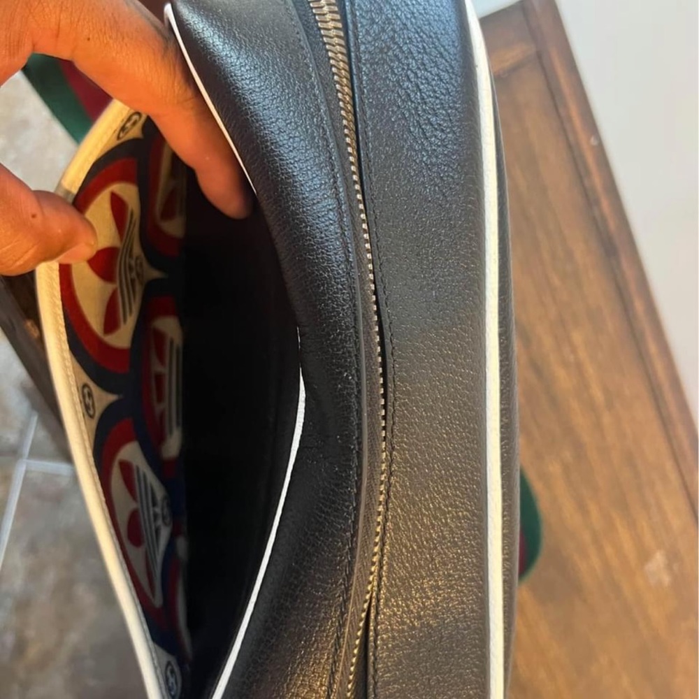 GUCCI x adidas Small Shoulder Bag - Picture 4 of 5
